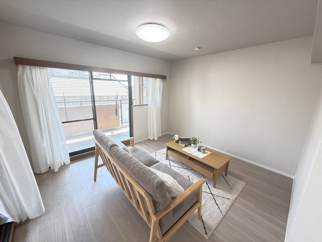 ヴィルヌーブ阿倍野阪南町の居間・リビング