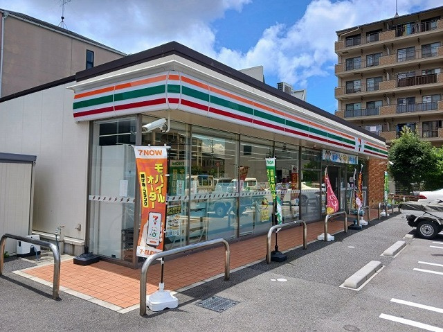 吉田本町１丁目倉庫（Ｔ．Ｋ）の周辺