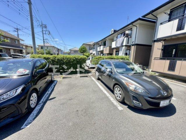 パ・マ・グランドＢの駐車場|高崎、前橋のお部屋探しはエンドスケープまで！お客様の理想お聞かせ下さい♪
