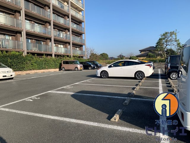 プリマヴェーラ一條の駐車場