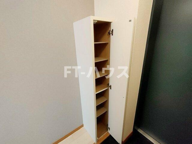 FLAT船橋の玄関