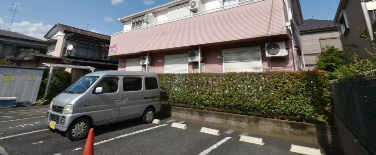 ルミエール・Ｉの駐車場