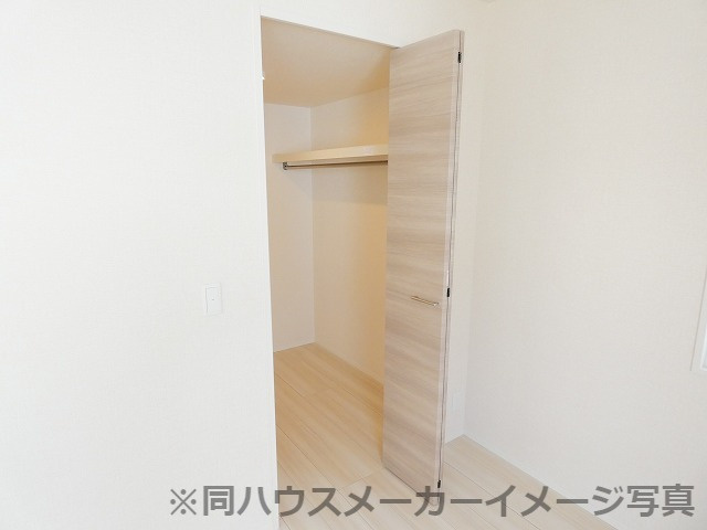 プリムヴェール聖蹟桜ヶ丘の収納|■同ハウスメーカー施工の別部屋写真です■