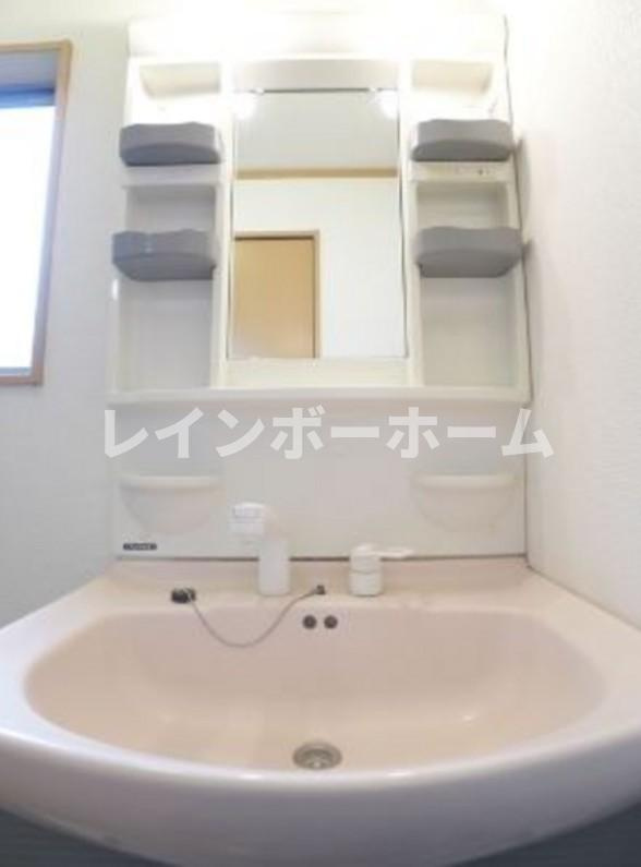 クローネ仲介手数料（賃料の1.10ヵ月）の50％OFF対象物件！の洗面所|スペースが確保できる洗面所です
