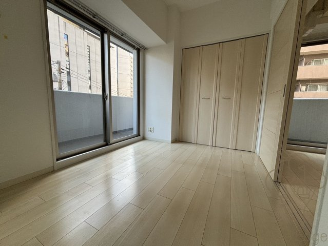 トレヴァンス梅田の寝室