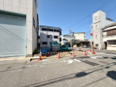 【前面道路含む現地写真】 | 大浜中町３丁　新築分譲住宅　全２区画 | 【２ＳＬＤＫ～４ＬＤＫ】暮らしやすい間取りですので、子供部屋や趣味のお部屋も作れますね♪資料請求だけでもお気軽にお問い合わせください！