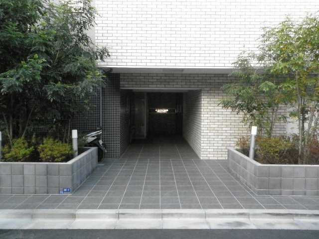 イーストランド日本堤 のエントランス