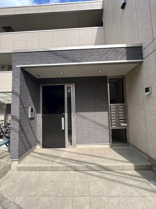 カーサ ルチェンテのエントランス|エントランスです
