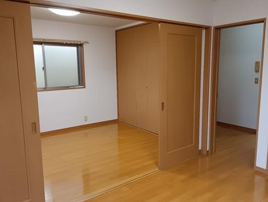 高知市薊野西町3丁目　中古戸建ての洋室
