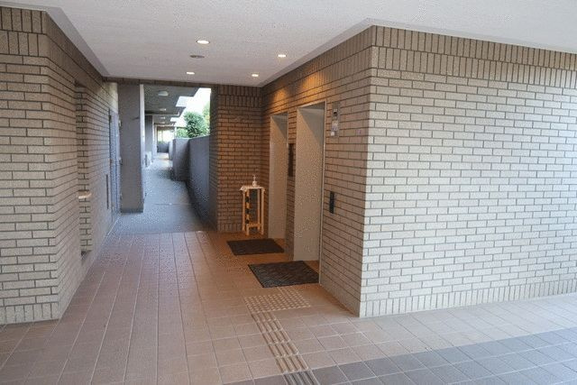 ソルフェスタ赤羽のエントランス