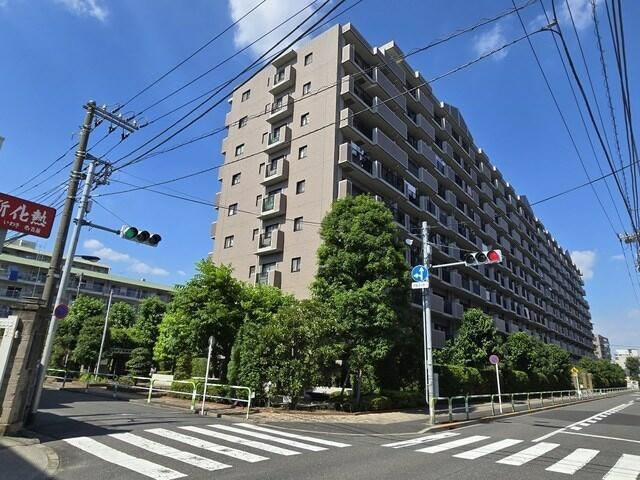 ソルフェスタ赤羽の外観