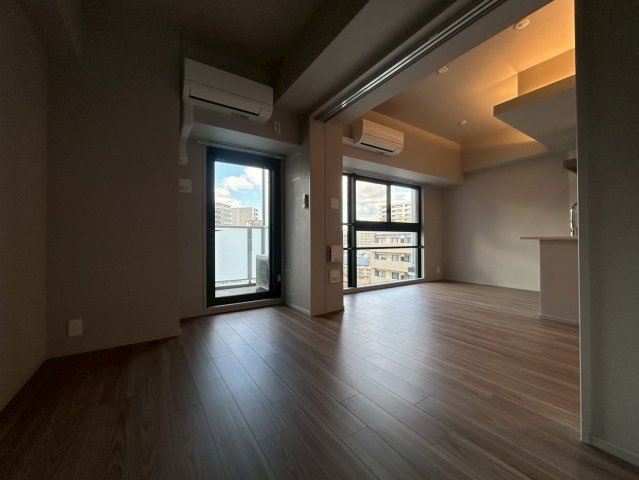 S-RESIDENCE福島diverseの洋室
