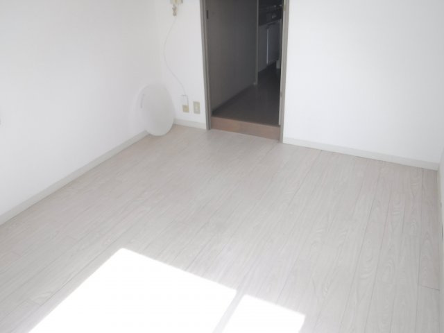 ガーラ武蔵小杉の洋室|他のお部屋の参考写真となります。