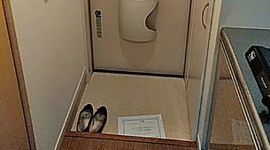 リブリ・コミゾの玄関