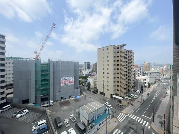 エイルマンション大分駅南イクシオのその他|バルコニーからは街並みを見渡せる眺望です。8階ならではの開放感があり、青空が広がります。