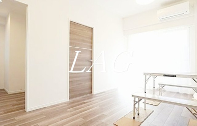 【居間・リビング】 | 三ノ輪アムフラットⅡ | 洋室のお部屋です。家具はありません。