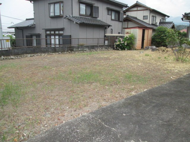 日出町豊岡の庭