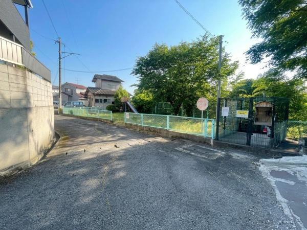葛木土地の前面道路含む現地写真|前面道路含む現地（2026年5月撮影）