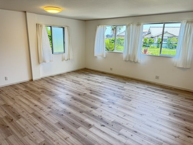 焼津市　中新田　中古住宅　２LDK　平屋建の洋室