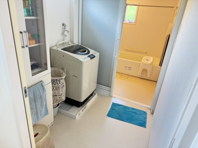 焼津市　中新田　中古住宅　２LDK　平屋建の洗面所