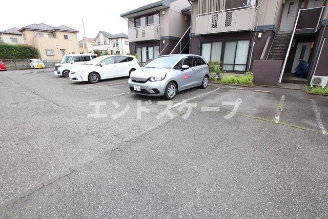 木村ハイツＢの駐車場|高崎、前橋のお部屋探しはエンドスケープまで！お客様の理想お聞かせ下さい♪