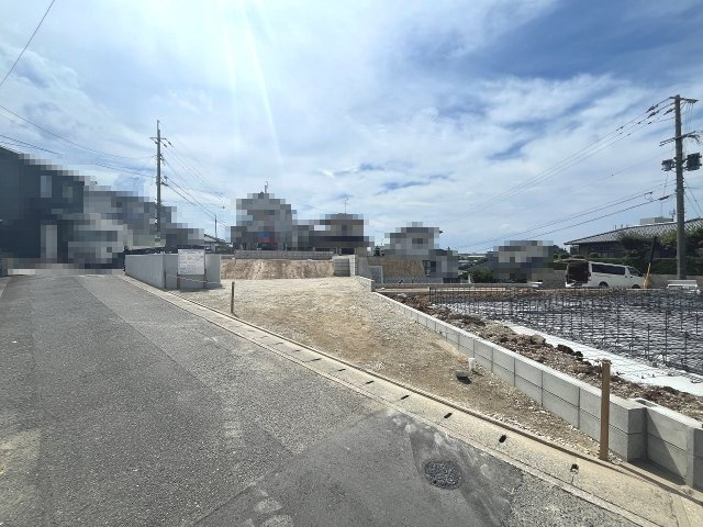 【その他】 | 福岡市東区青葉6丁目4期　1号棟（全6棟）【仲介手数料無料・0円】 | 現地写真。前面道路です。