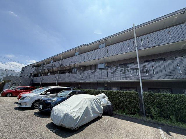 武蔵野市境４丁目の賃貸マンションの駐車場