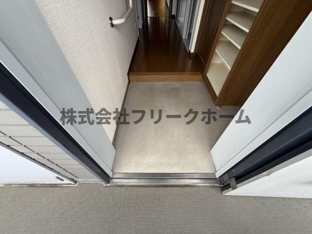 武蔵野市境４丁目の賃貸マンションの玄関
