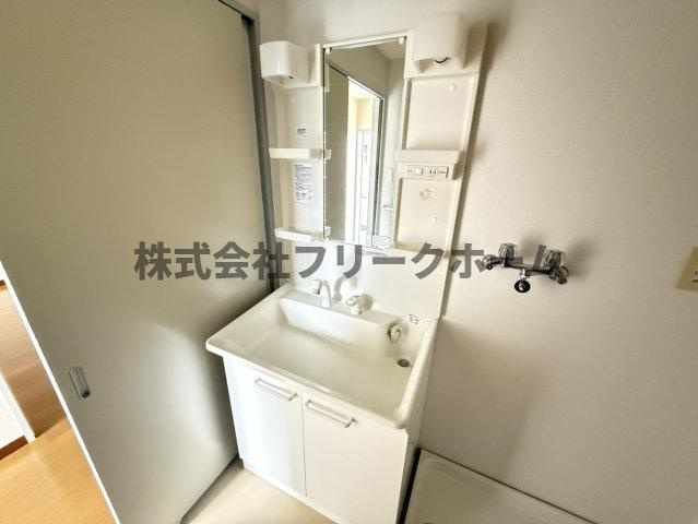 武蔵野市境４丁目の賃貸マンションの洗面所