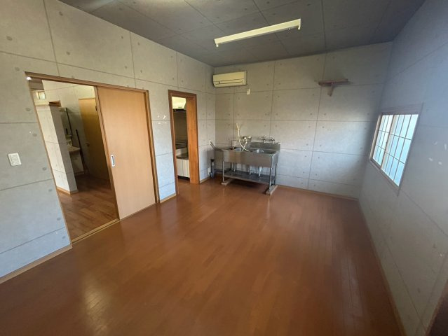 メゾン飯塚の洋室