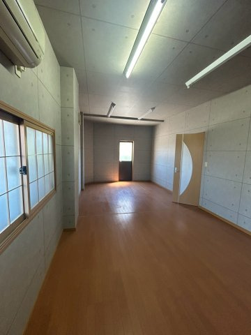 メゾン飯塚の洋室