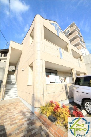 プランドール住吉の駐車場