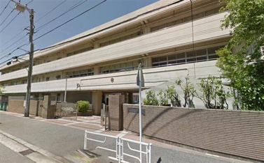 横浜市立浦島丘中学校まで243m