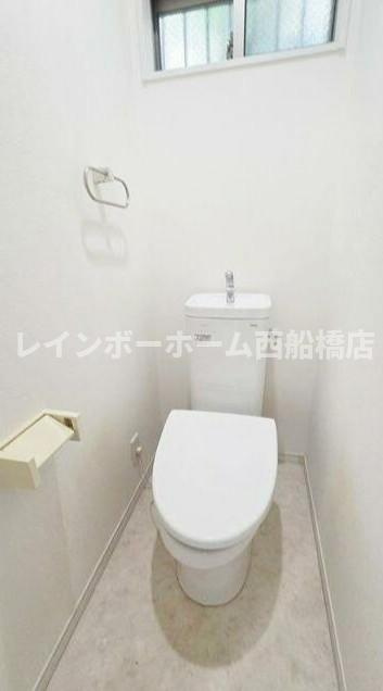 市川市真間２丁目のアパートのトイレ