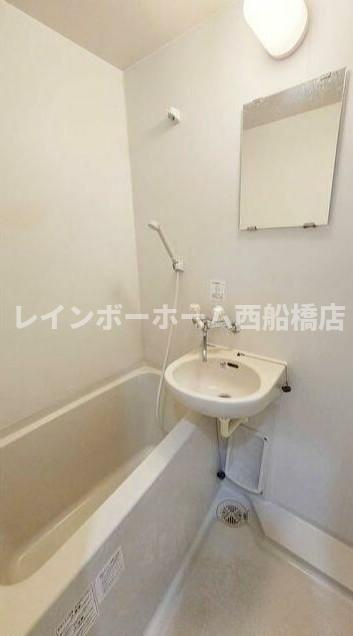 パインヒル市川の浴室