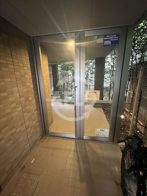 レノバール緑橋　中本小学校区のエントランス|レノバール緑橋　エントランス