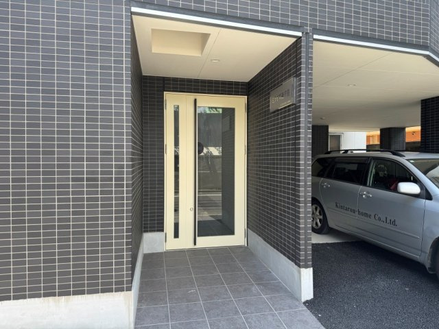 ミライズ南千住のエントランス