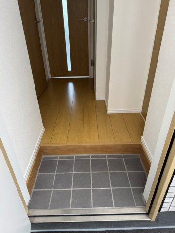 ミライズ南千住の玄関