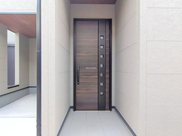 富士見市渡戸１丁目の中古一戸建の玄関
