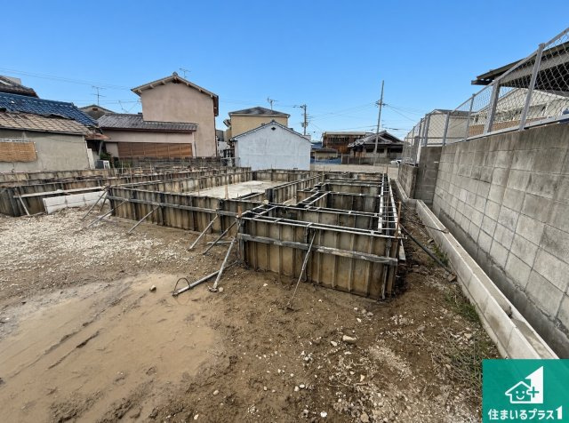 羽曳野市向野　第4期　新築一戸建ての外観|周辺は落ち着いた街並みの住宅地！子育てがしやすい住環境です！まだ未完成ですが、現地でしかわからない事もございます。是非一度ご覧ください。