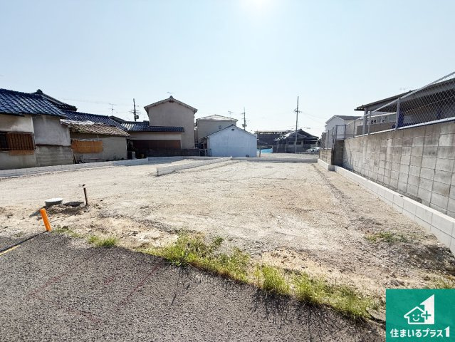 羽曳野市向野　第4期　新築一戸建ての外観|周辺は落ち着いた街並みの住宅地！子育てがしやすい住環境です！まだ未完成ですが、現地でしかわからない事もございます。是非一度ご覧ください。