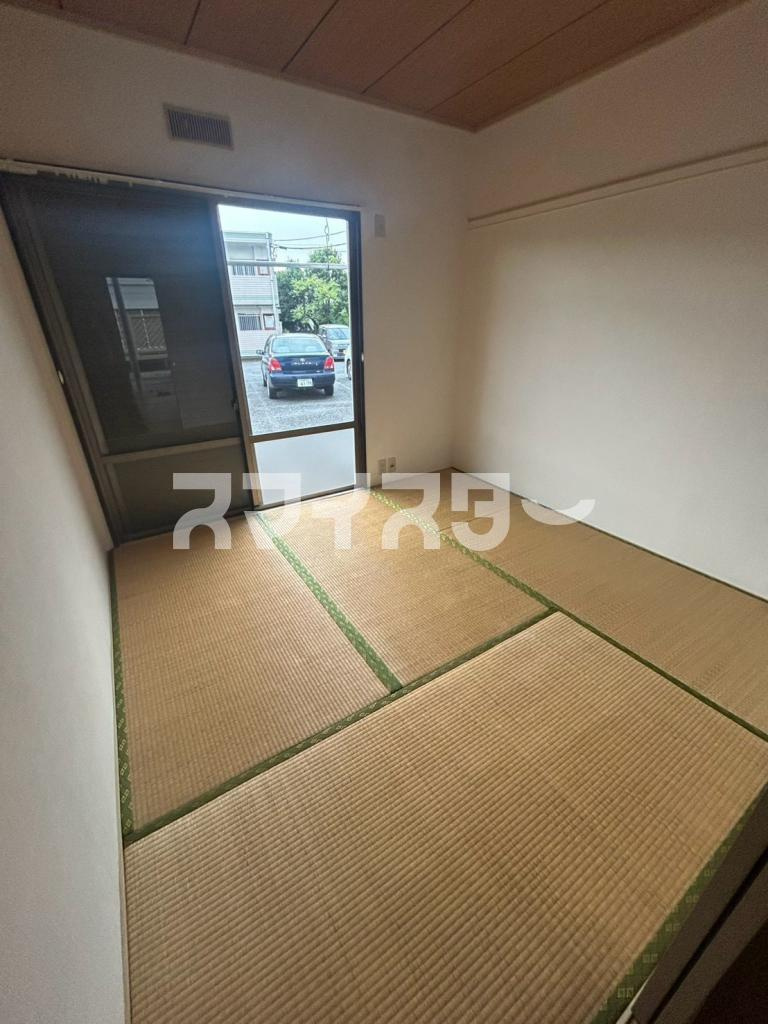 ハイツ荒田Ｂの内装