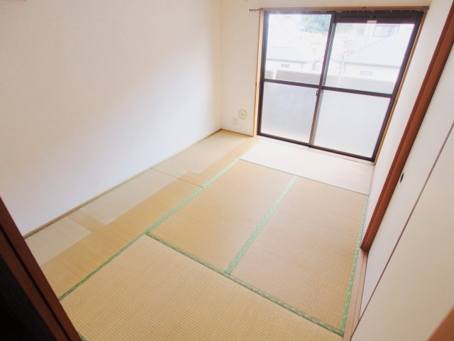 アーバンコート南幸の和室