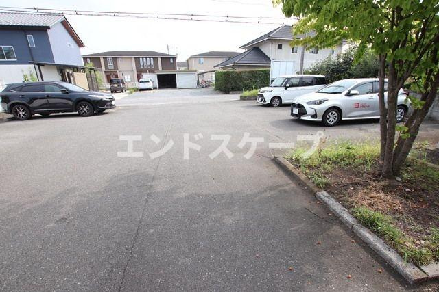 アリエーテの駐車場|高崎、前橋のお部屋探しはエンドスケープまで！お客様の理想お聞かせ下さい♪