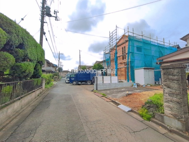 【前面道路含む現地写真】 | 日高市原宿　グラファーレ　新築戸建　全1棟　1号棟