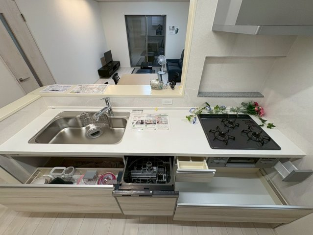 ◆◆那覇市仲井真-4号棟のキッチン|いつでも内覧可能です