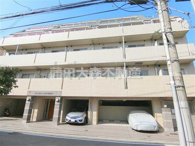 スカイコート蒲田第7の外観|2007年10月築　RC鉄筋コンクリート造地上5階建て総戸数56戸1K~1LDKの分譲賃貸マンション！京浜急行本線梅屋敷駅最寄り、京急蒲田駅も徒歩圏内の東京都大田区大森中3丁目オートロック宅配BOX