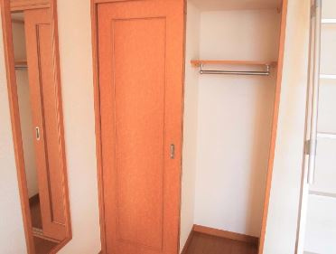 レオパレスグランデⅢの収納|他のお部屋の参考写真となります。