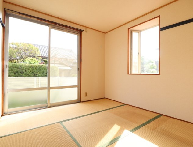 プレジール上ノ郷　A棟の和室