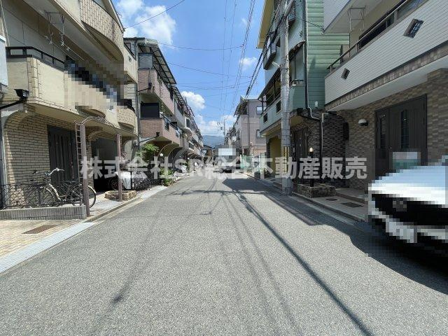 水走1丁目中古戸建の前面道路含む現地写真|当日予約も大歓迎です！土日祝、雨の日やお子様連れのお客様の送迎も可能ですのでお気になさらずお問合せ下さい。お仕事終わりのお時間にも柔軟に対応致しますのでお気軽にお申し付け下さいませ。